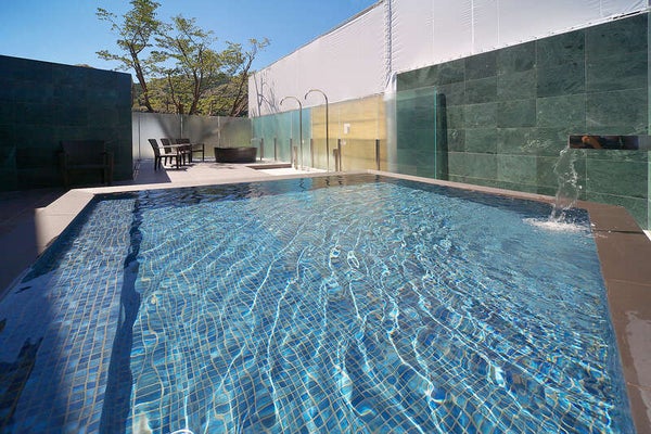 【愛媛県内発】 長門湯本温泉ふぐ会席と音信川うたあかり・下関 2日間2